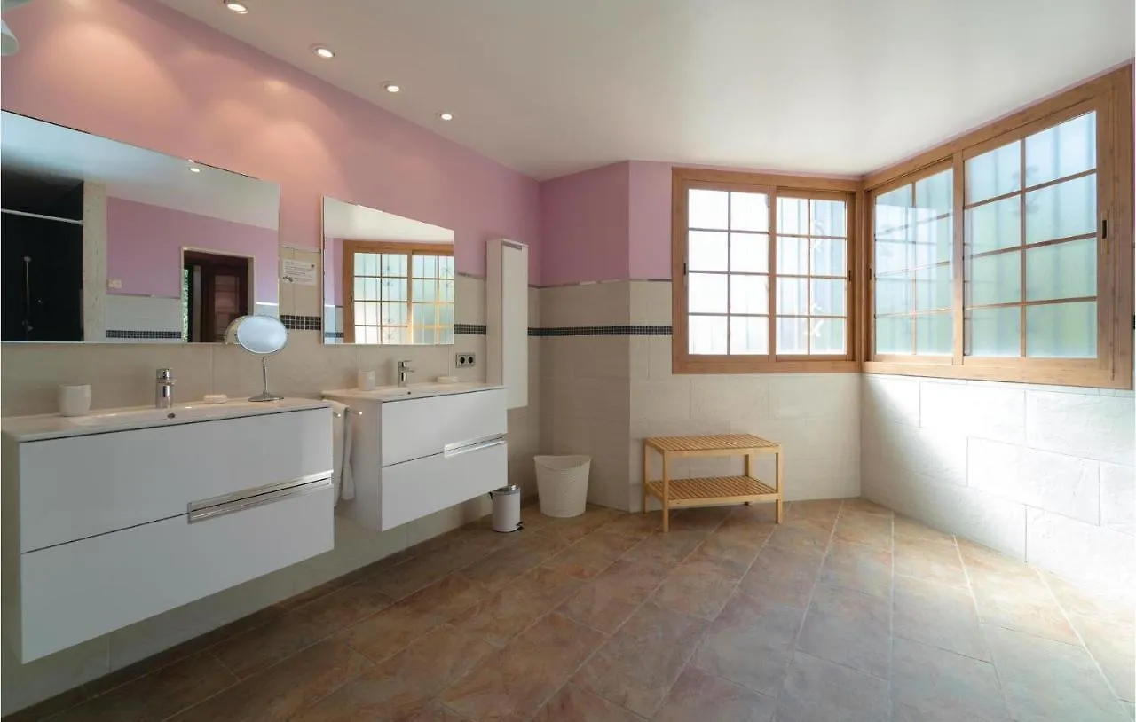 Beautiful Home In Ses Rotgetes De Canet With Wifi La Esglayeta Ισπανία